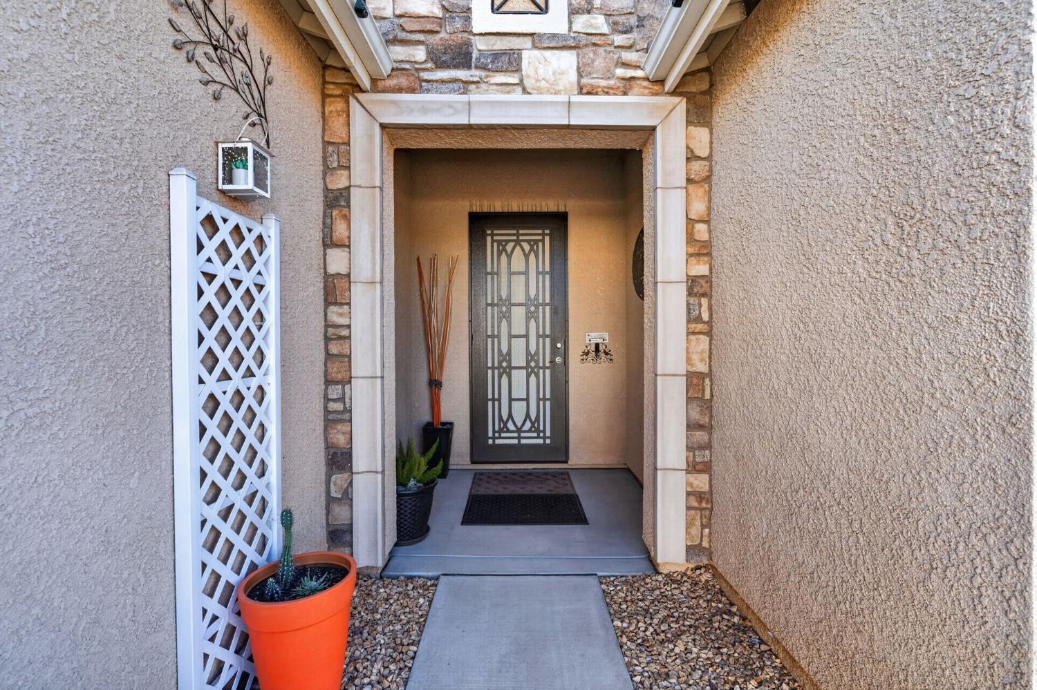 674 Agua Dulce Ave, Clovis, CA 93619