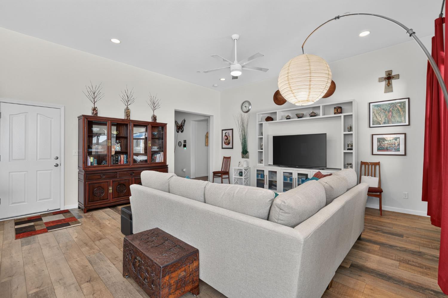 674 Agua Dulce Ave, Clovis, CA 93619