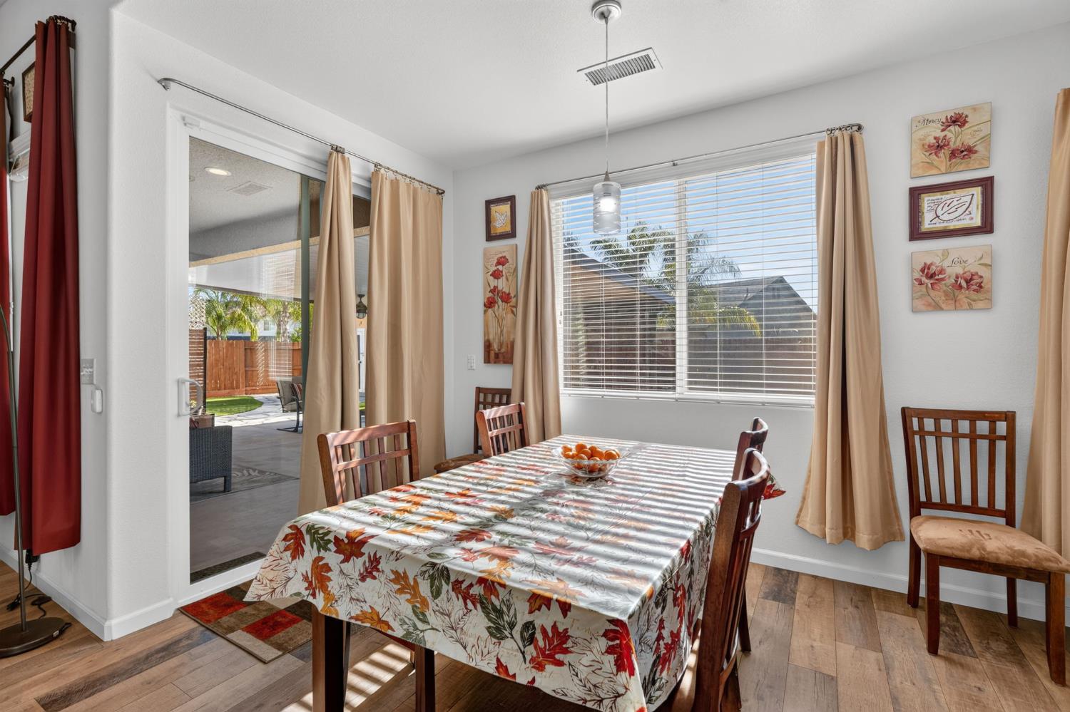 674 Agua Dulce Ave, Clovis, CA 93619