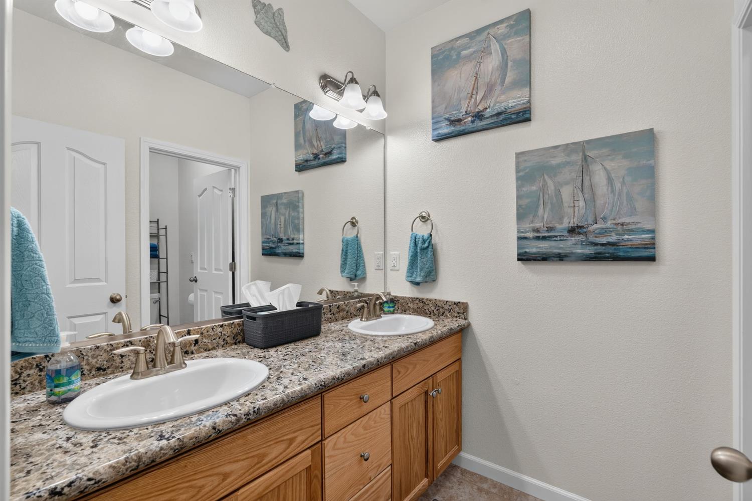 674 Agua Dulce Ave, Clovis, CA 93619