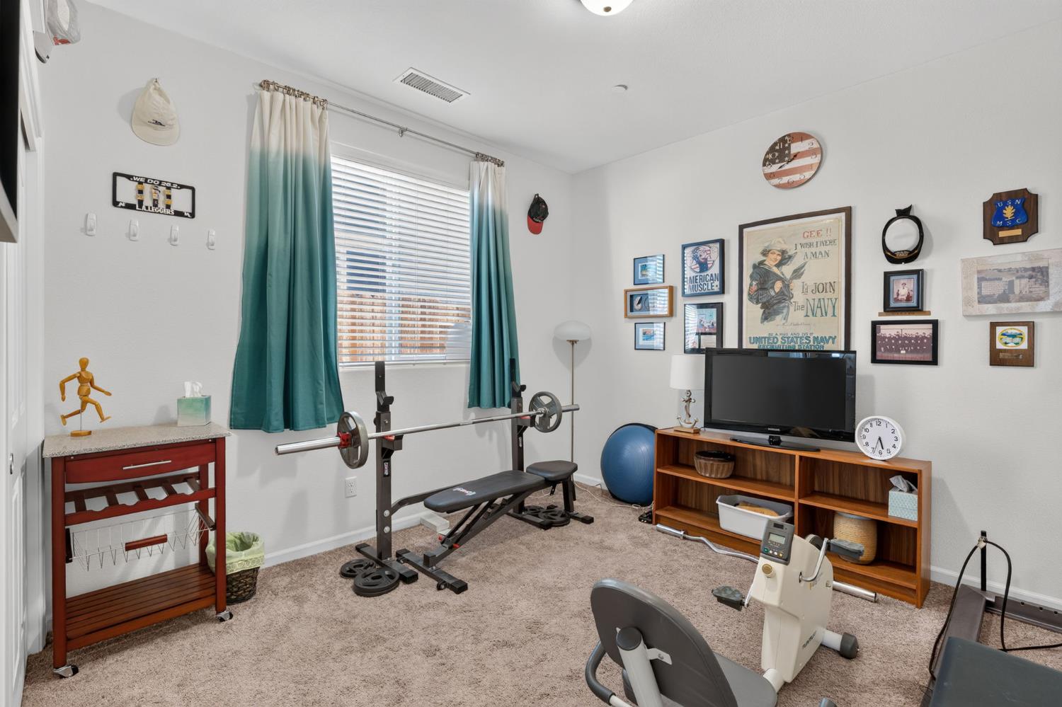 674 Agua Dulce Ave, Clovis, CA 93619