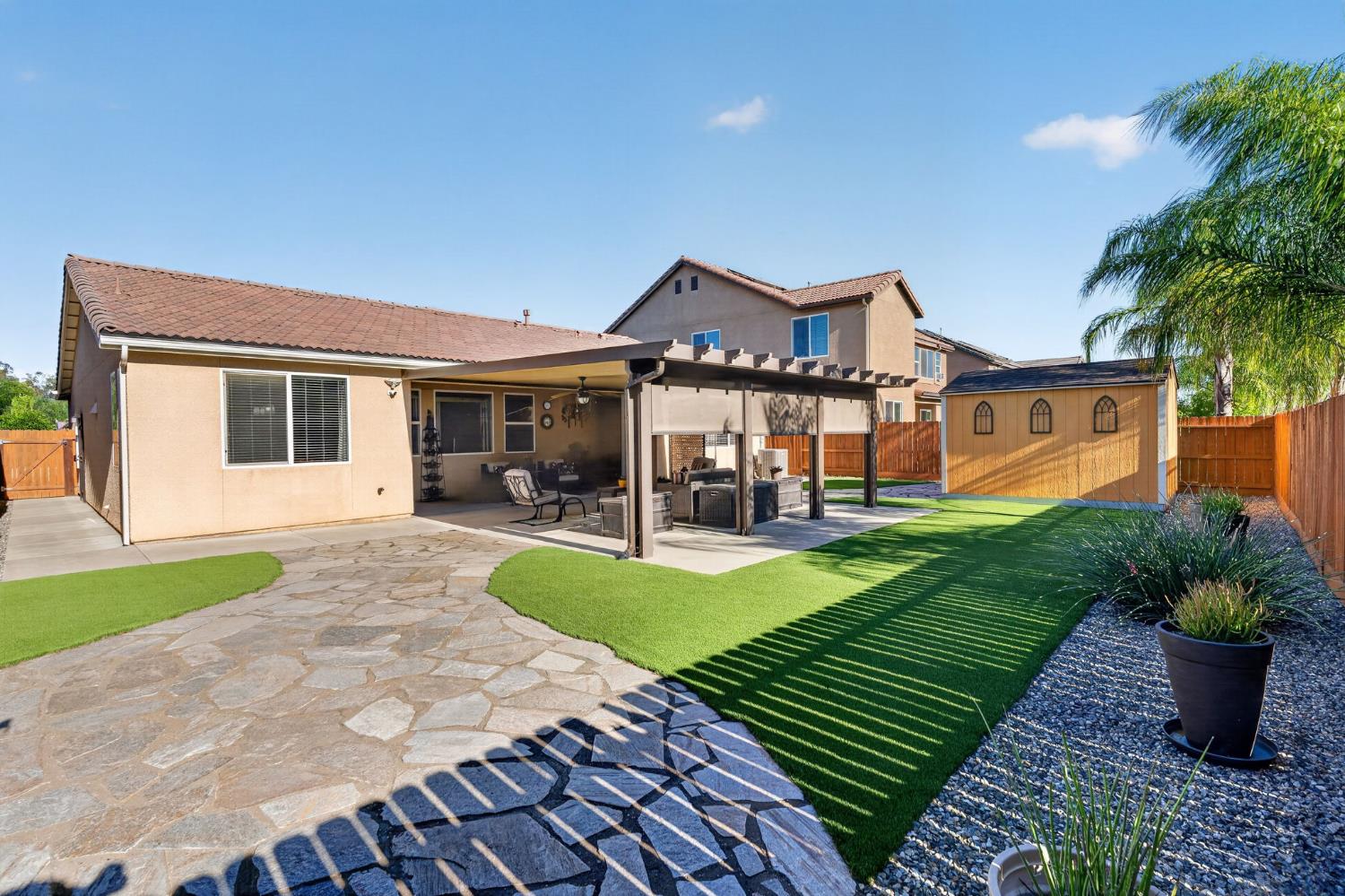 674 Agua Dulce Ave, Clovis, CA 93619