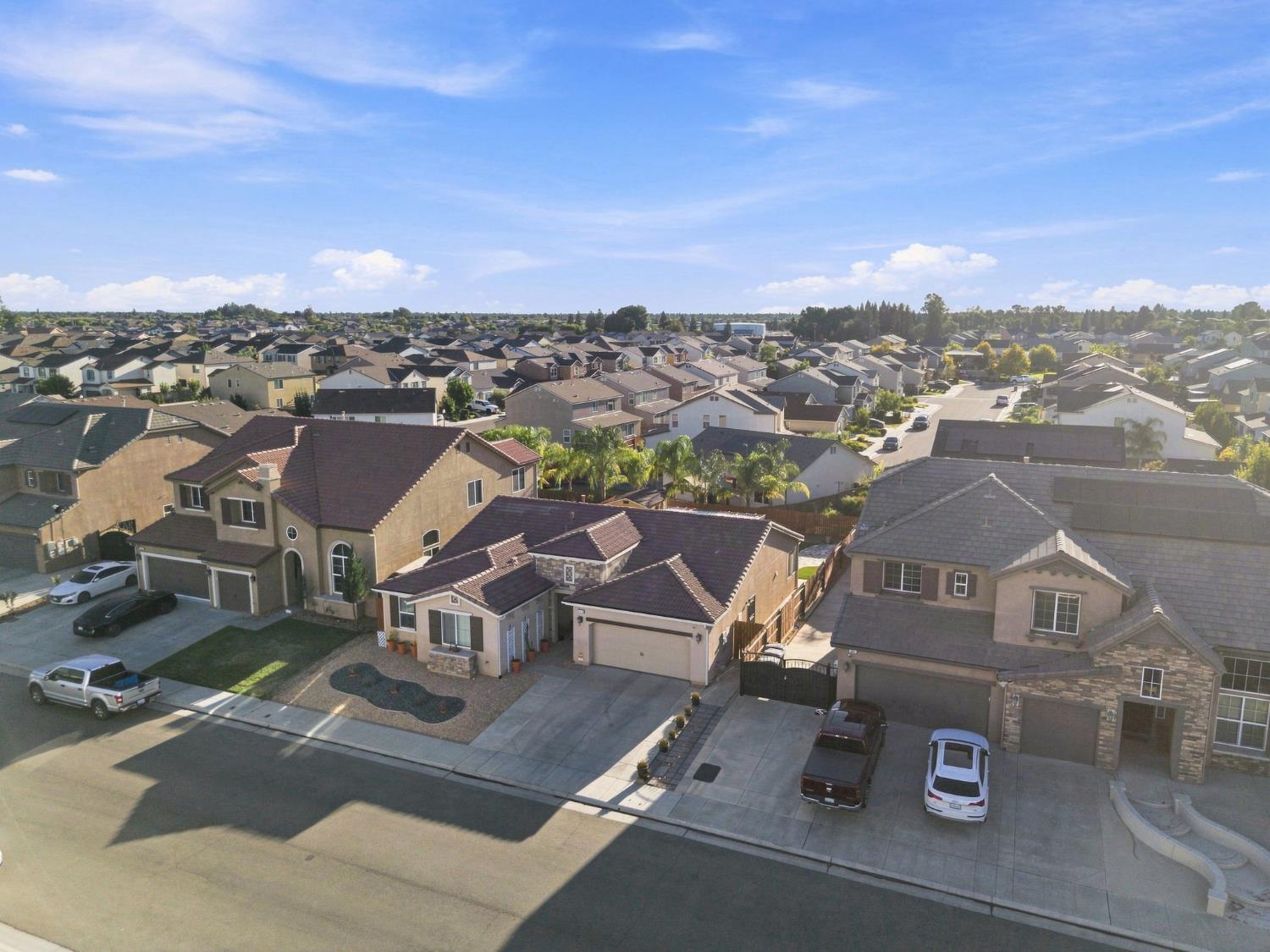 674 Agua Dulce Ave, Clovis, CA 93619