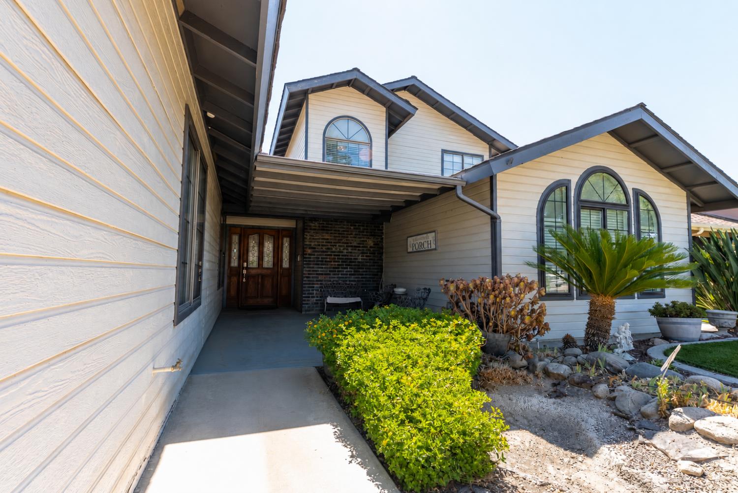 514 Balmoral Dr, Porterville, CA 93257
