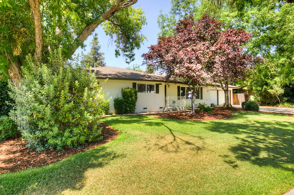 4935 E Heaton Ave, Fresno, CA 93727