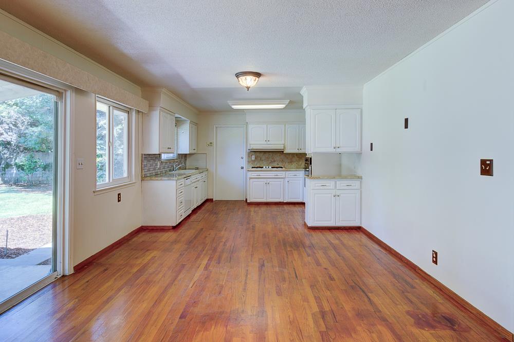 4935 E Heaton Ave, Fresno, CA 93727