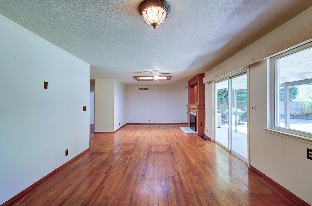 4935 E Heaton Ave, Fresno, CA 93727