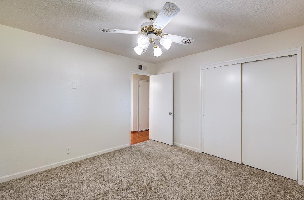 4935 E Heaton Ave, Fresno, CA 93727