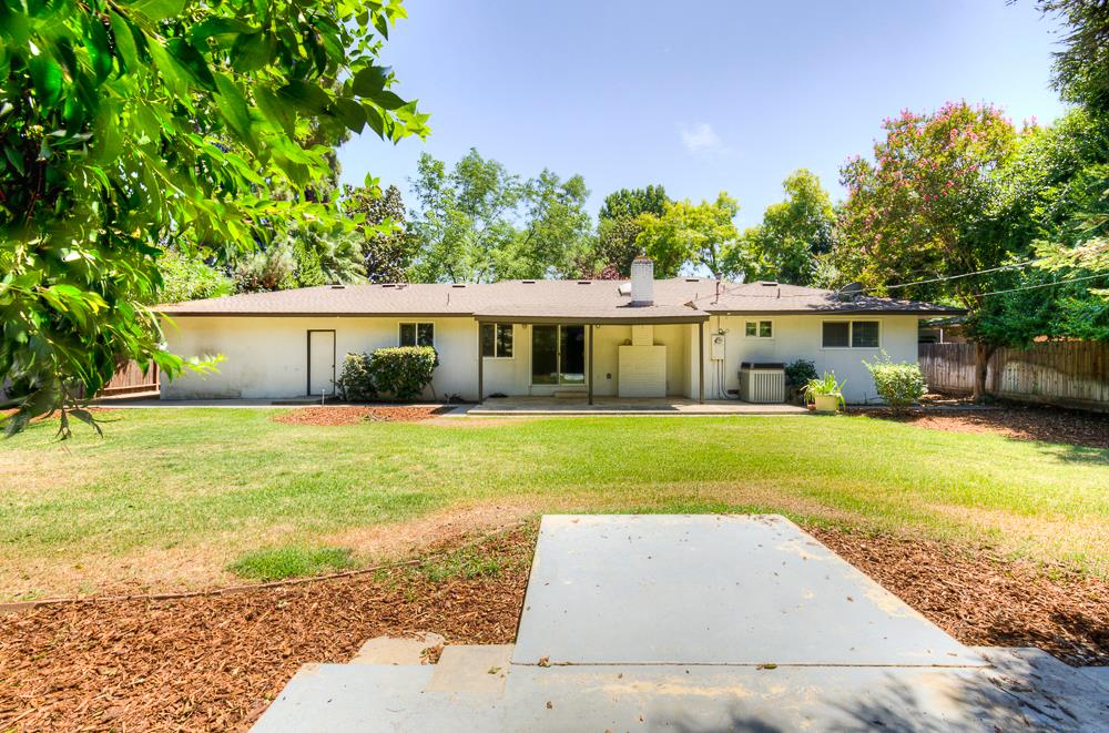 4935 E Heaton Ave, Fresno, CA 93727