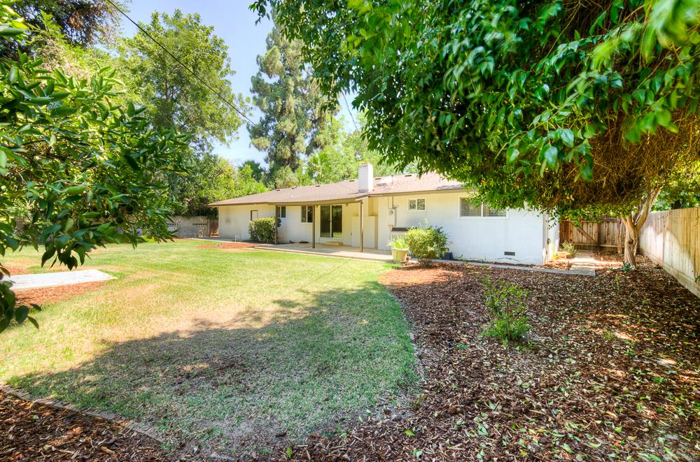 4935 E Heaton Ave, Fresno, CA 93727