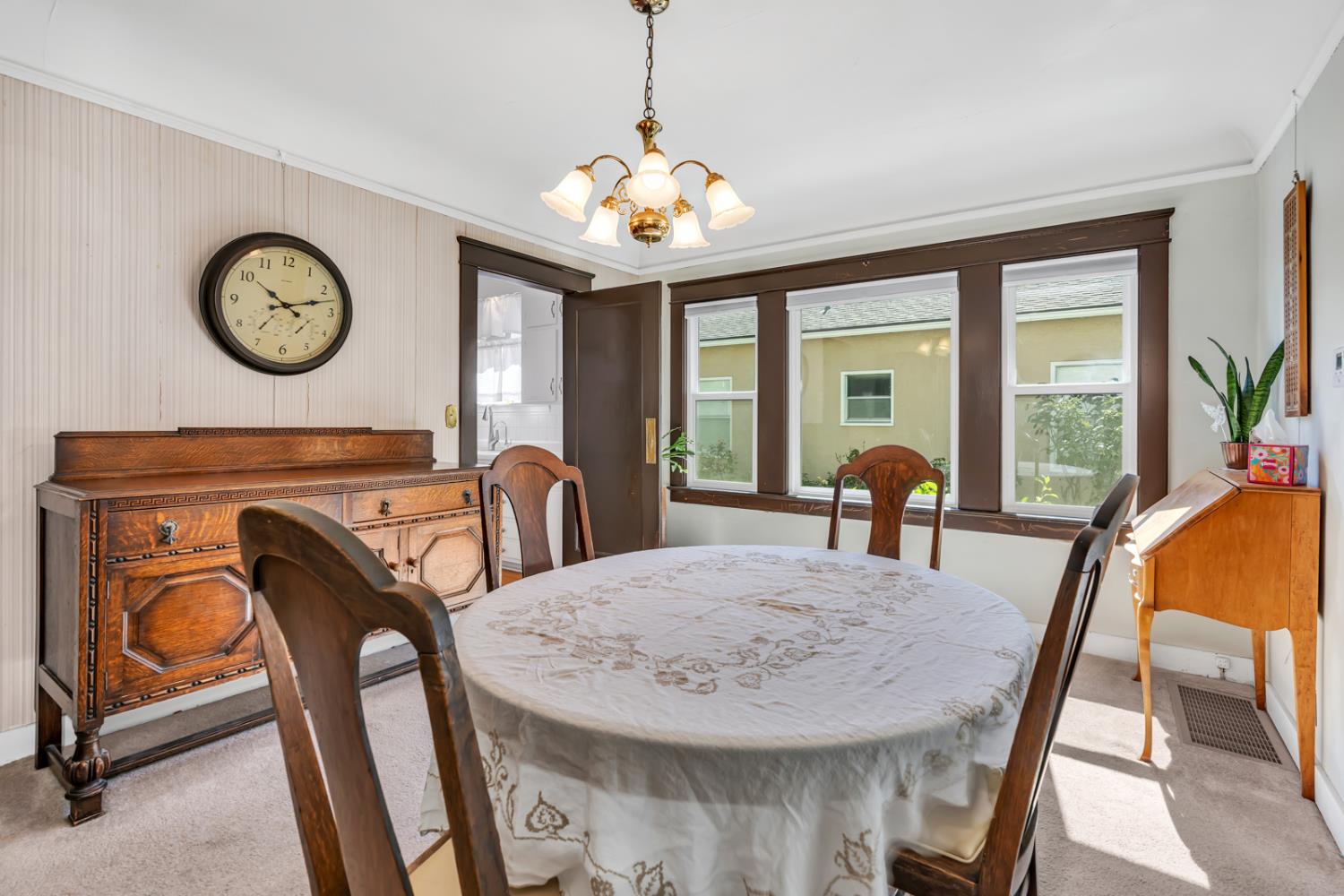 119 W 27th, Merced, CA 95340