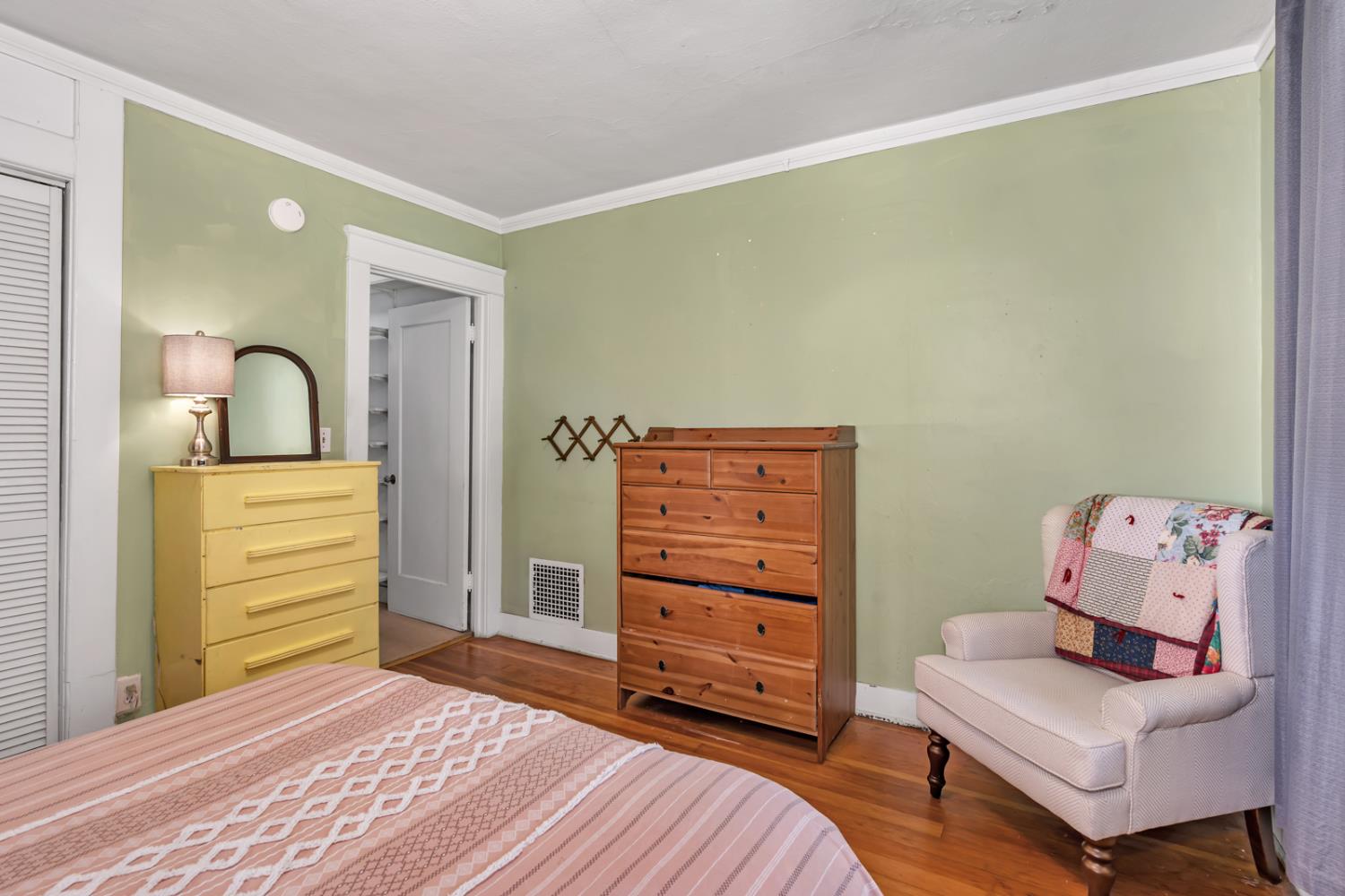 119 W 27th, Merced, CA 95340