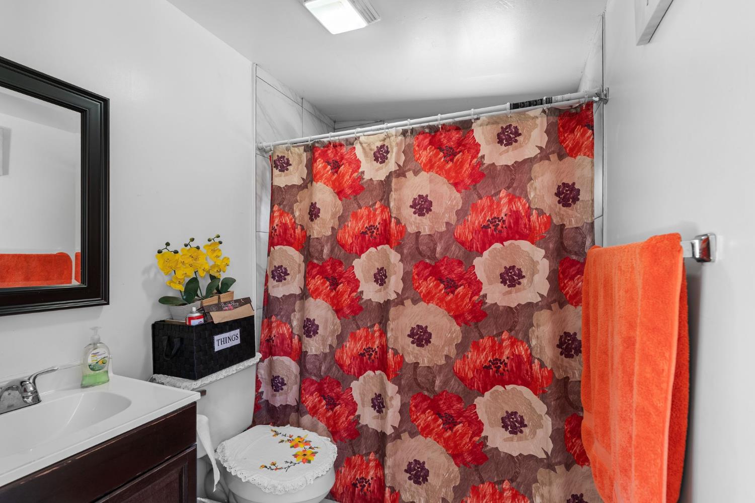 545 Manor Ave, Hanford, CA 93230