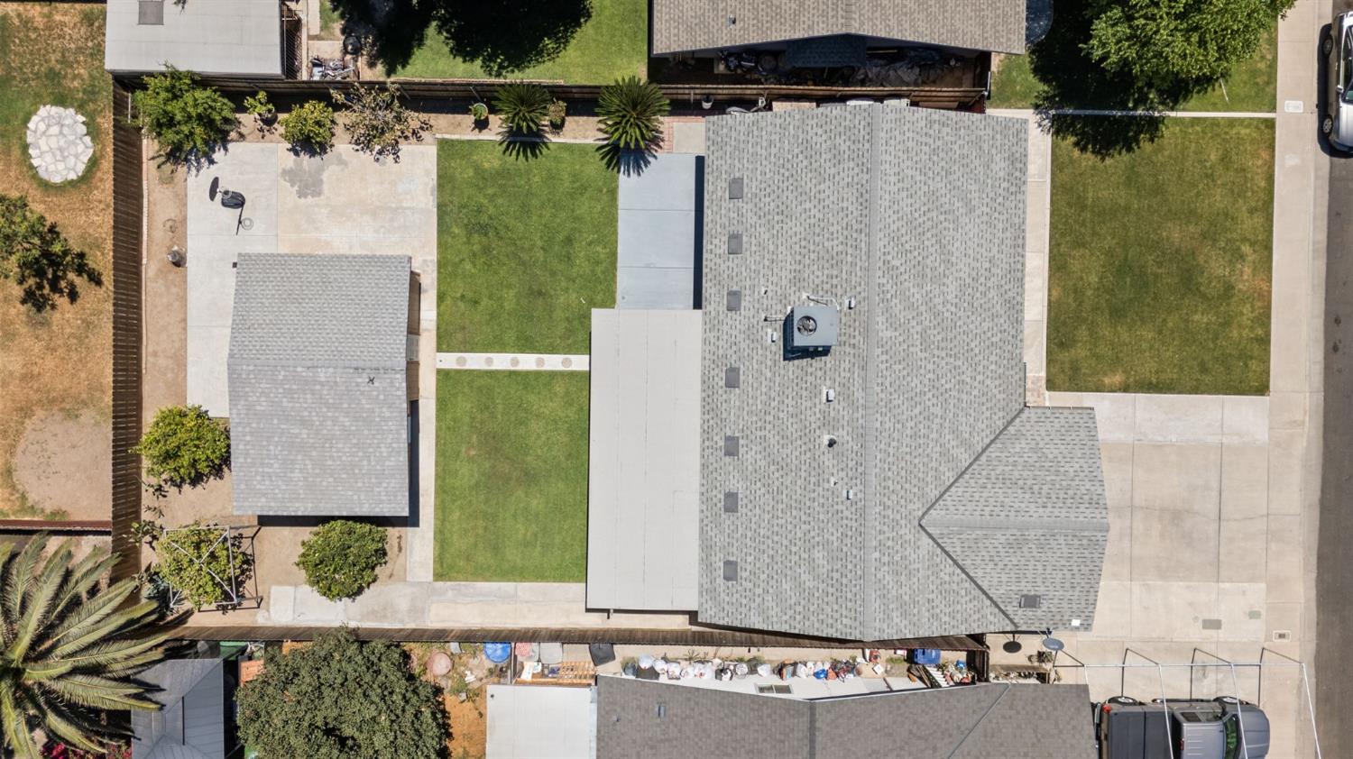 545 Manor Ave, Hanford, CA 93230