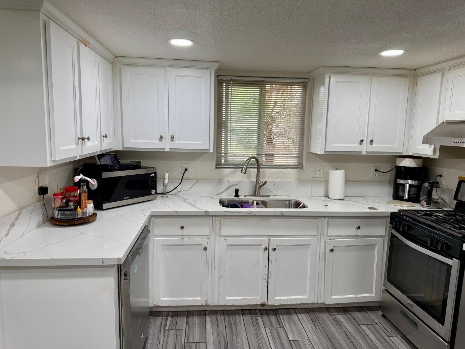 2163 S Weller Ave, Fresno, CA 93706