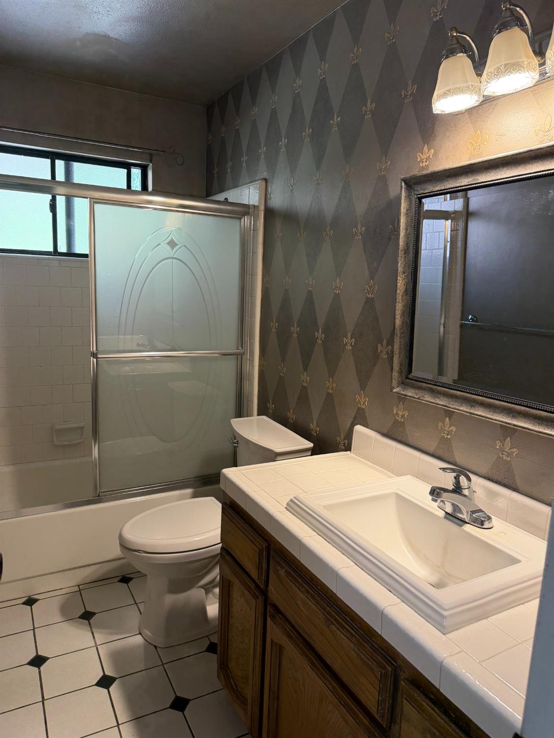 35303 Bonadelle Ave, Madera, CA 93636