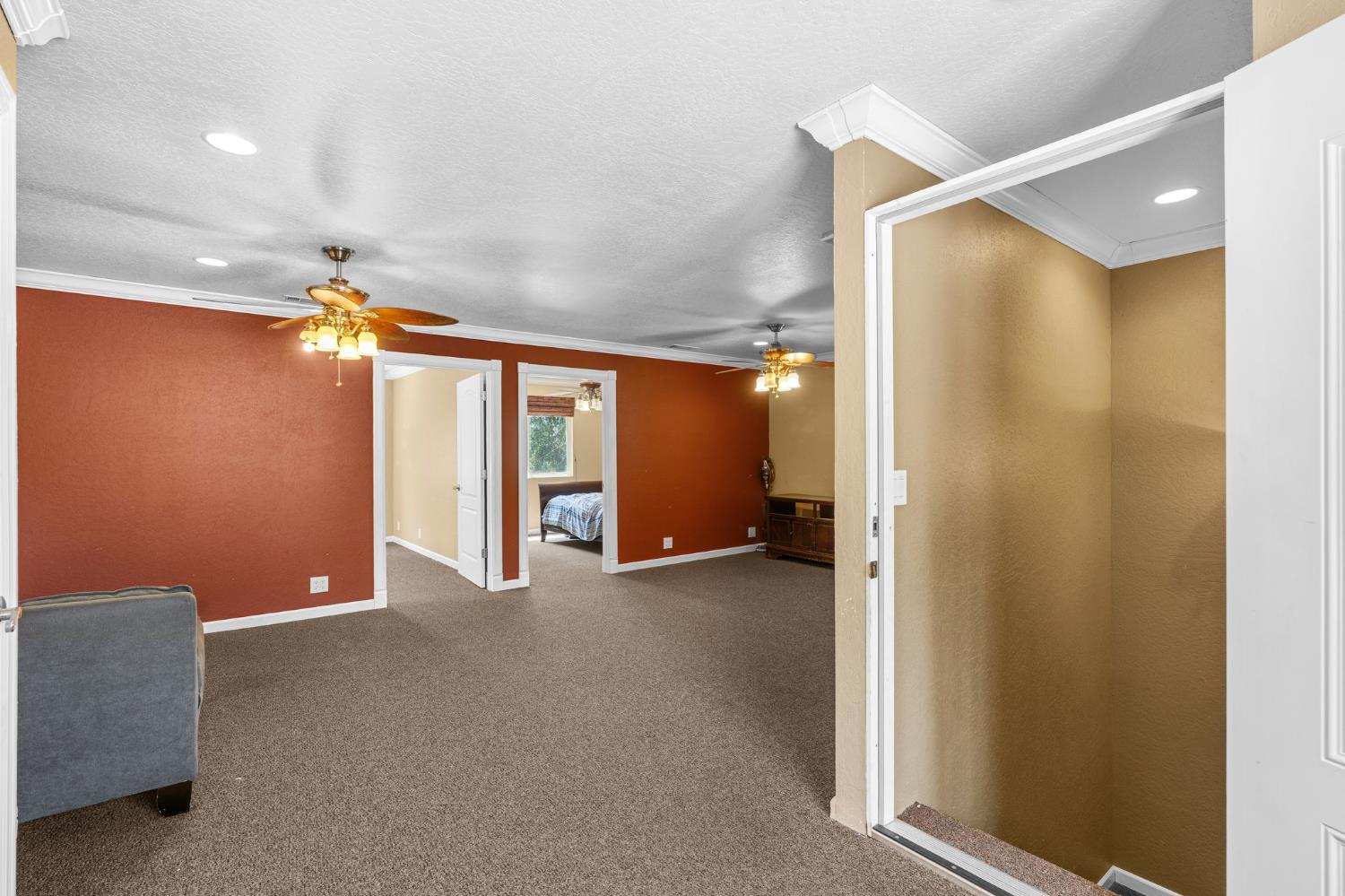 35303 Bonadelle Ave, Madera, CA 93636