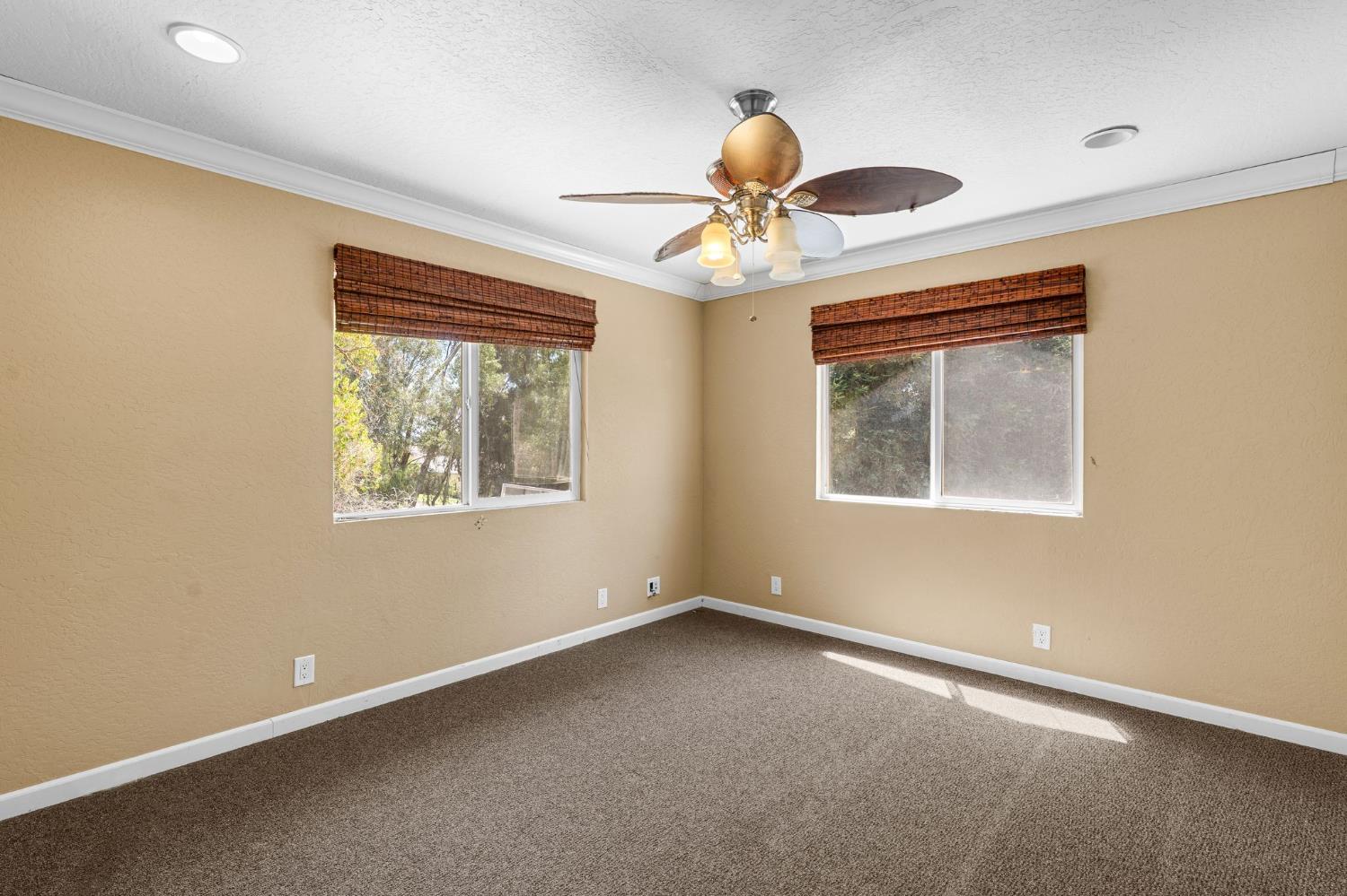 35303 Bonadelle Ave, Madera, CA 93636