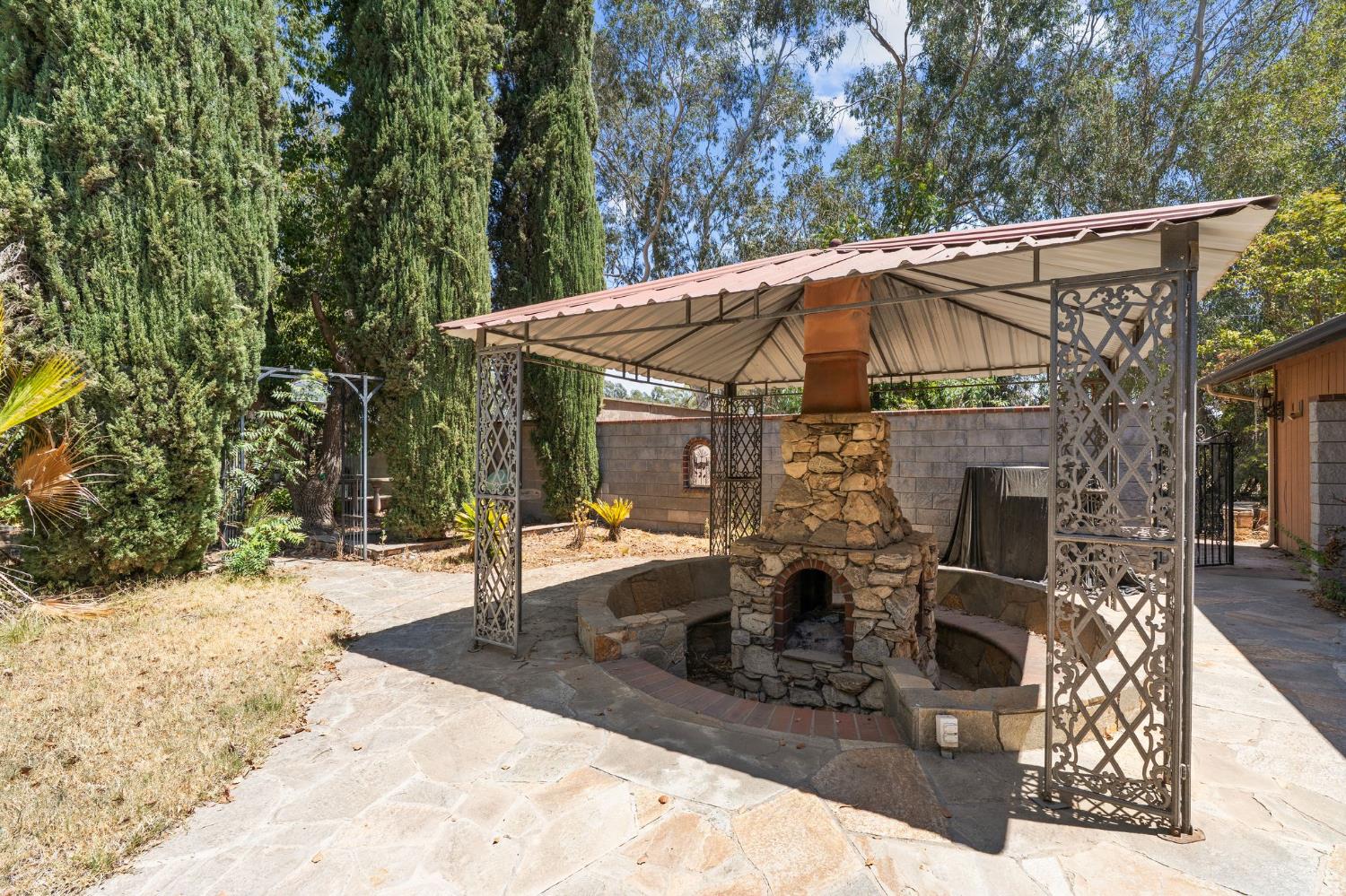 35303 Bonadelle Ave, Madera, CA 93636
