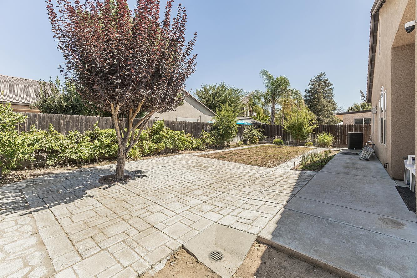 6936 W Wrenwood Ln, Fresno, CA 93723