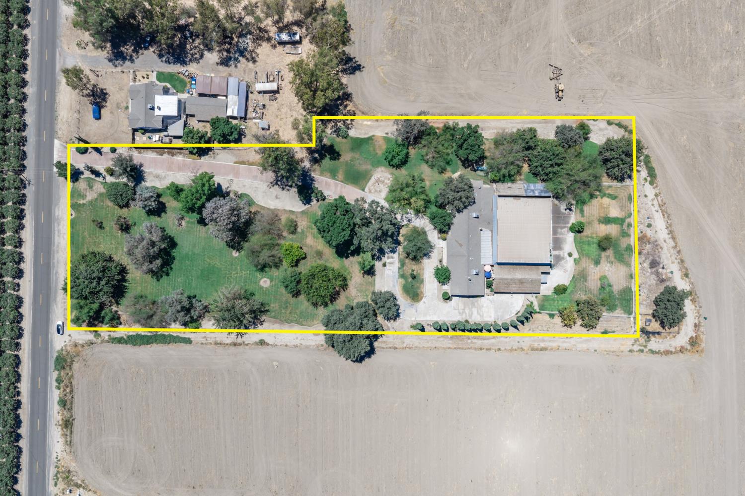 9356 22nd Ave, Lemoore, CA 93245