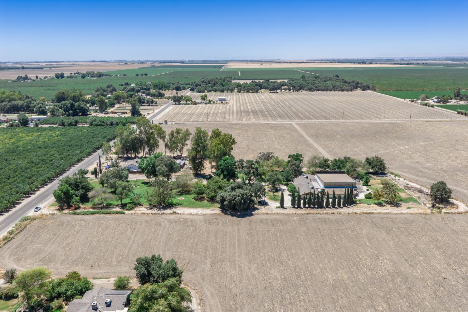 9356 22nd Ave, Lemoore, CA 93245