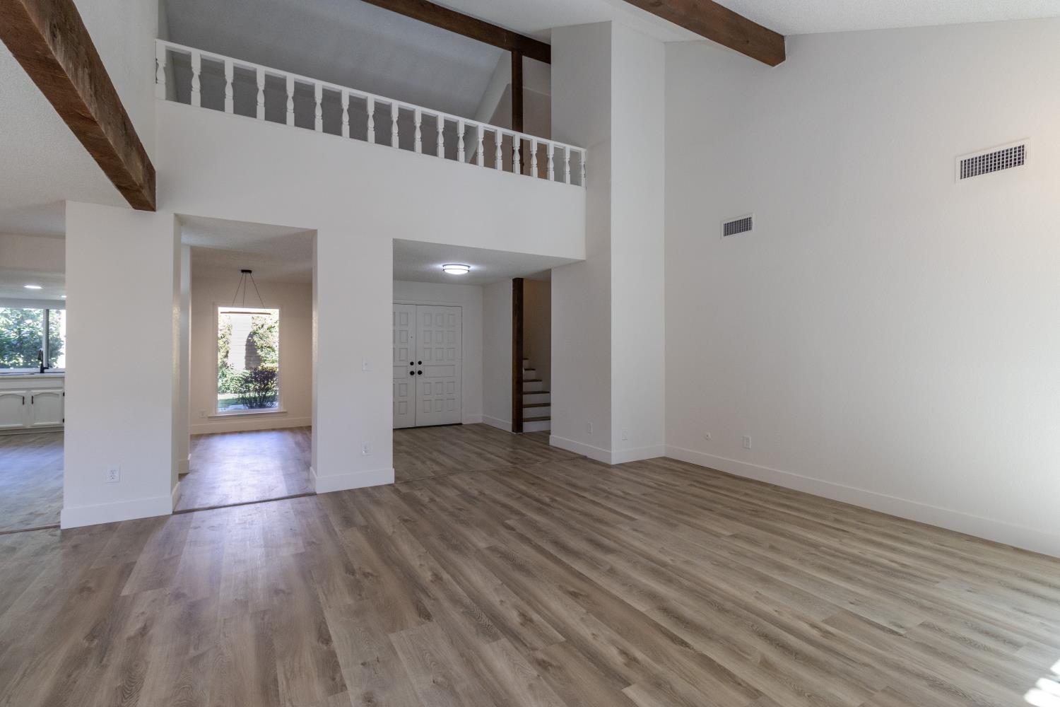 2131 W Barstow Ave, Fresno, CA 93711