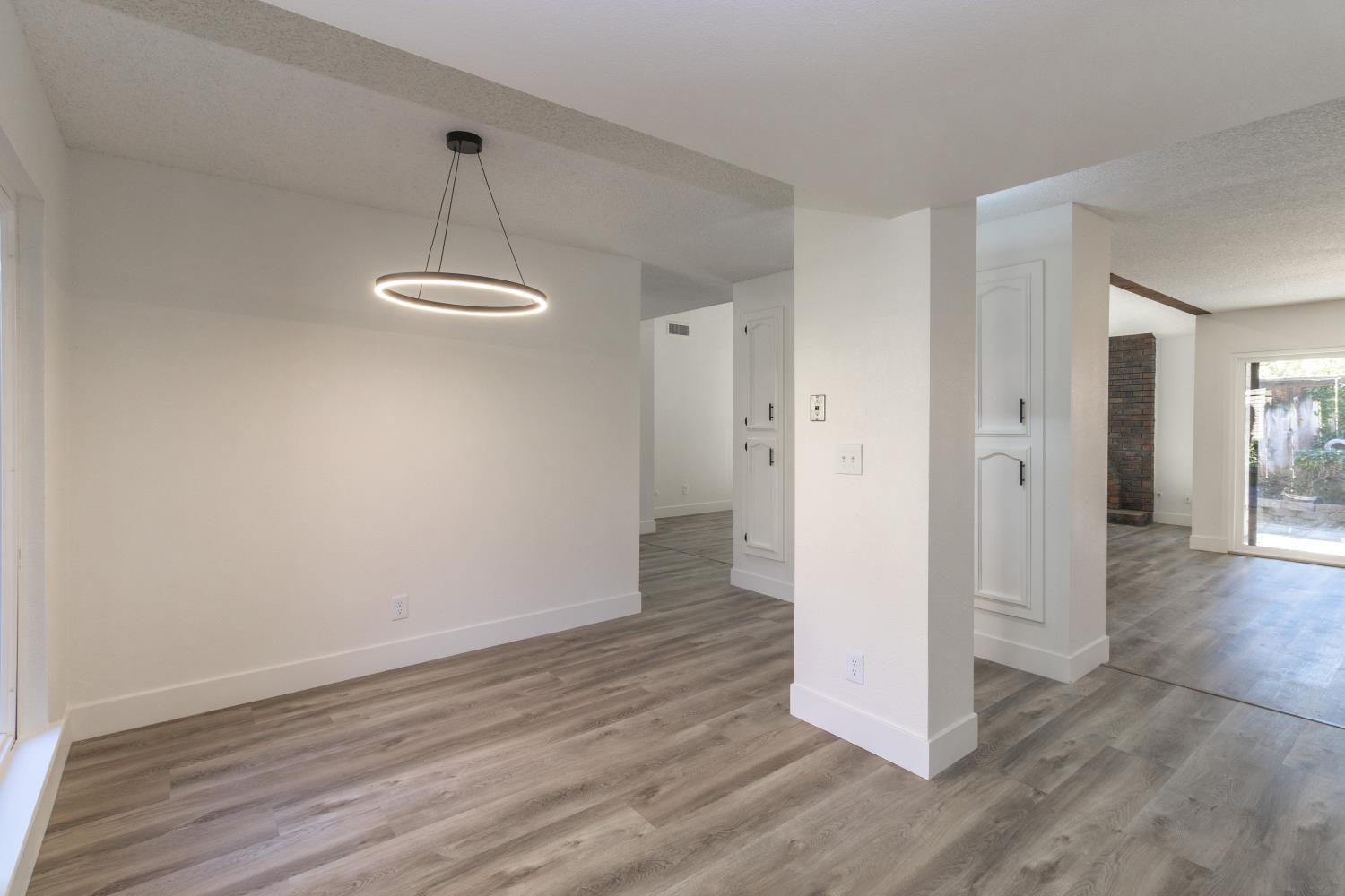 2131 W Barstow Ave, Fresno, CA 93711