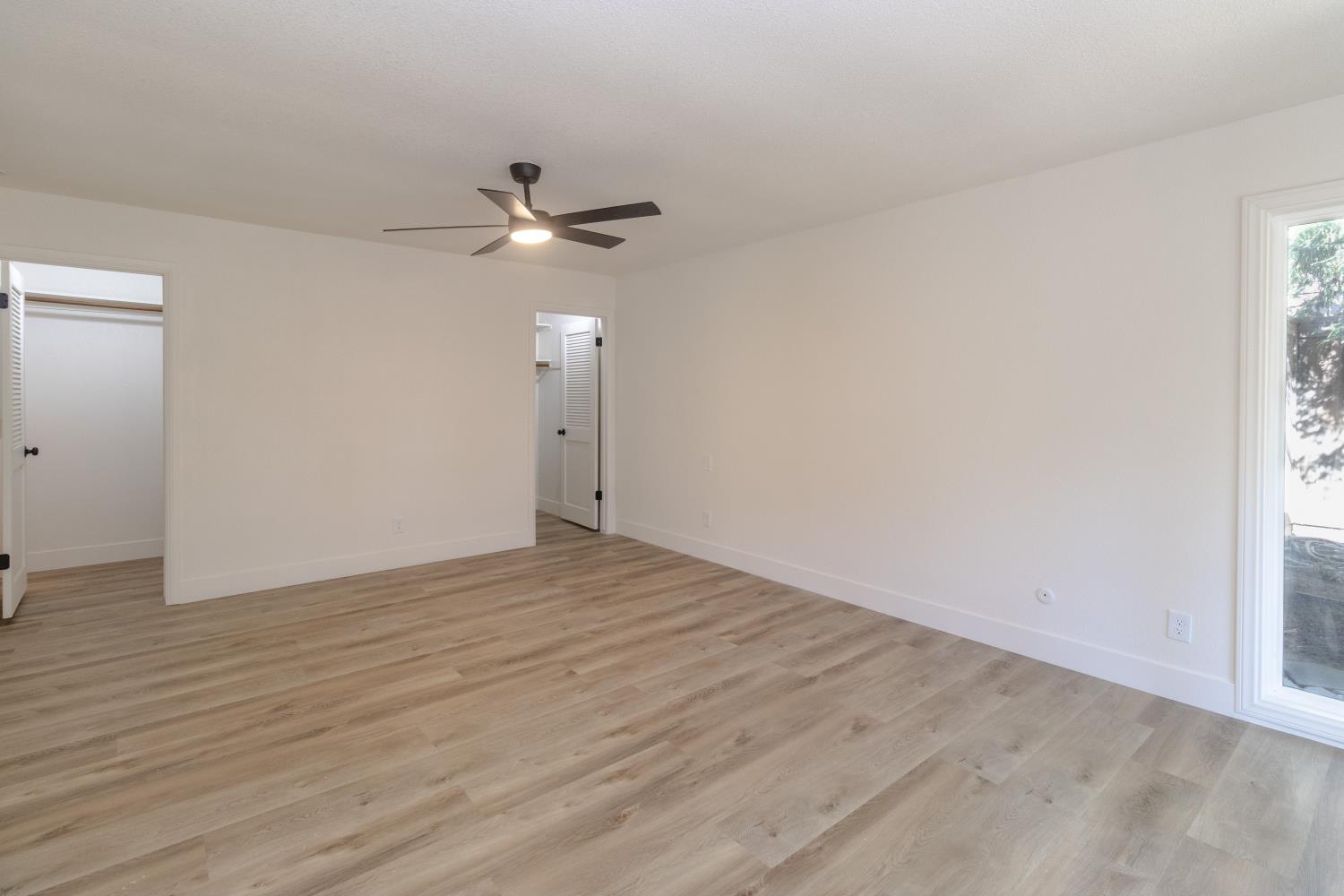 2131 W Barstow Ave, Fresno, CA 93711