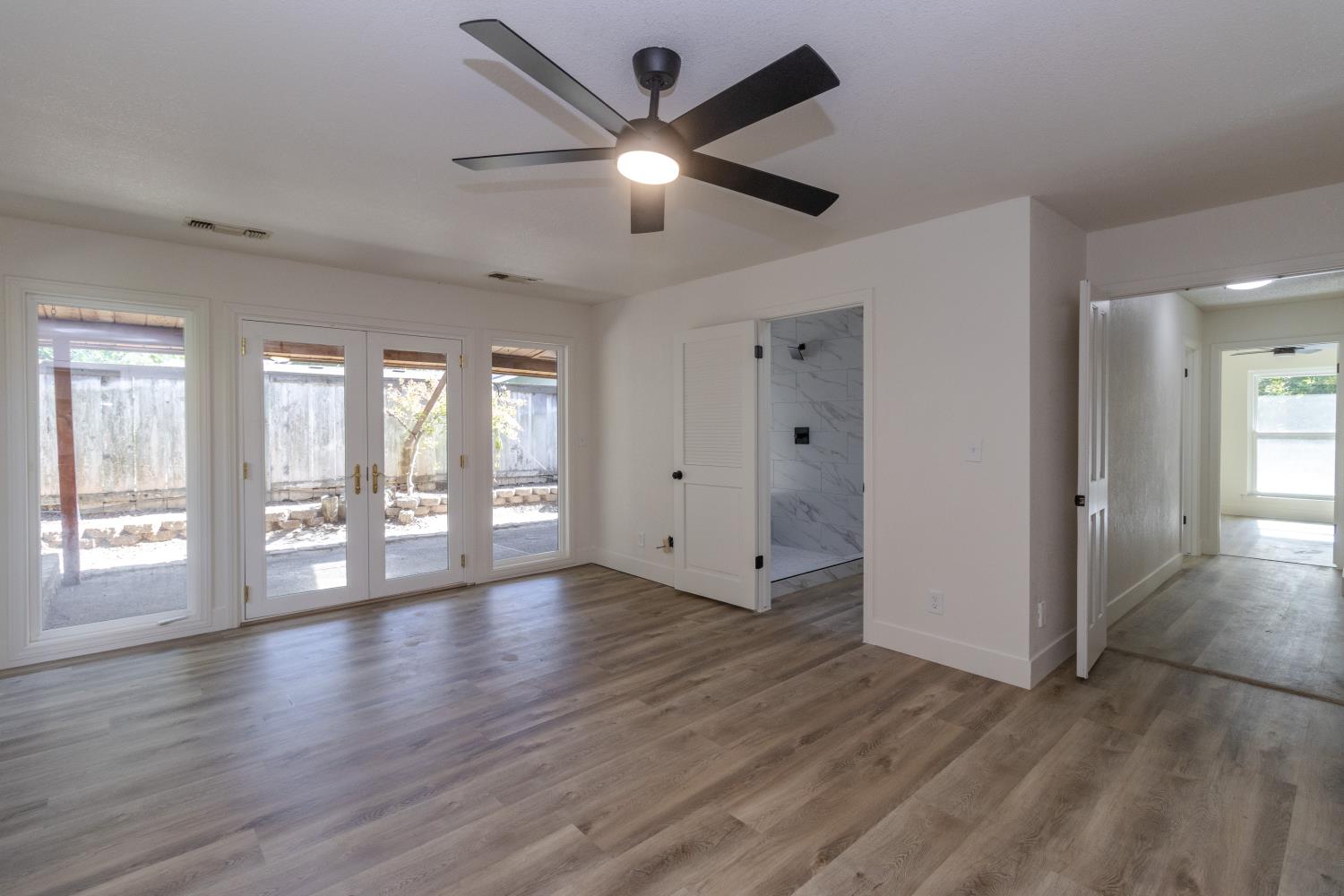 2131 W Barstow Ave, Fresno, CA 93711