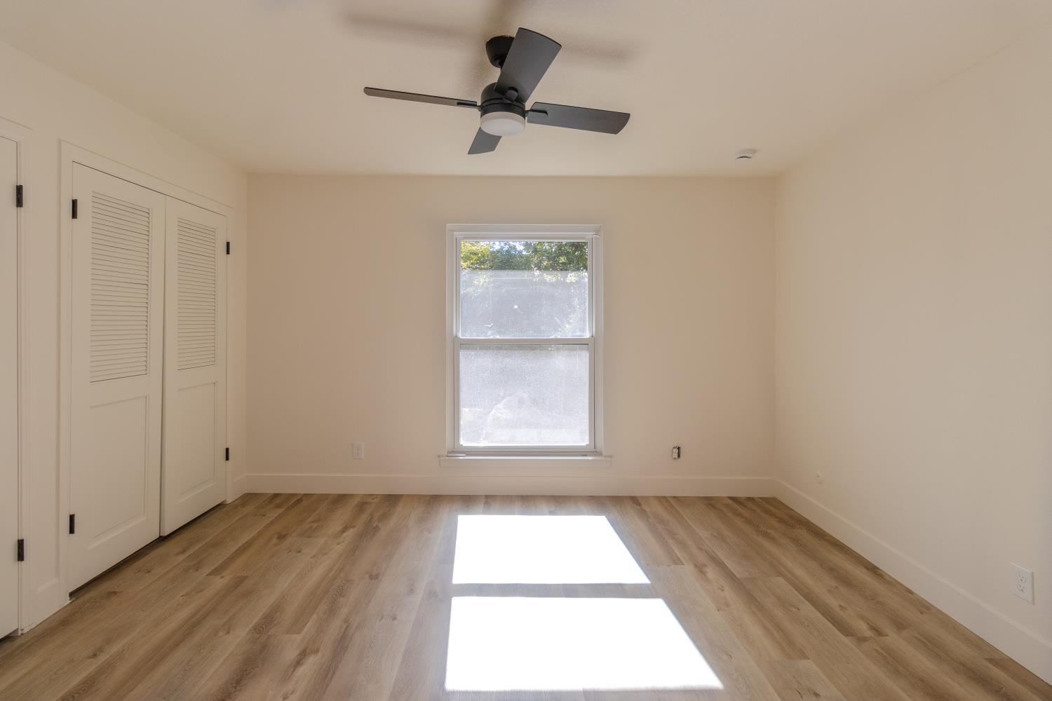 2131 W Barstow Ave, Fresno, CA 93711