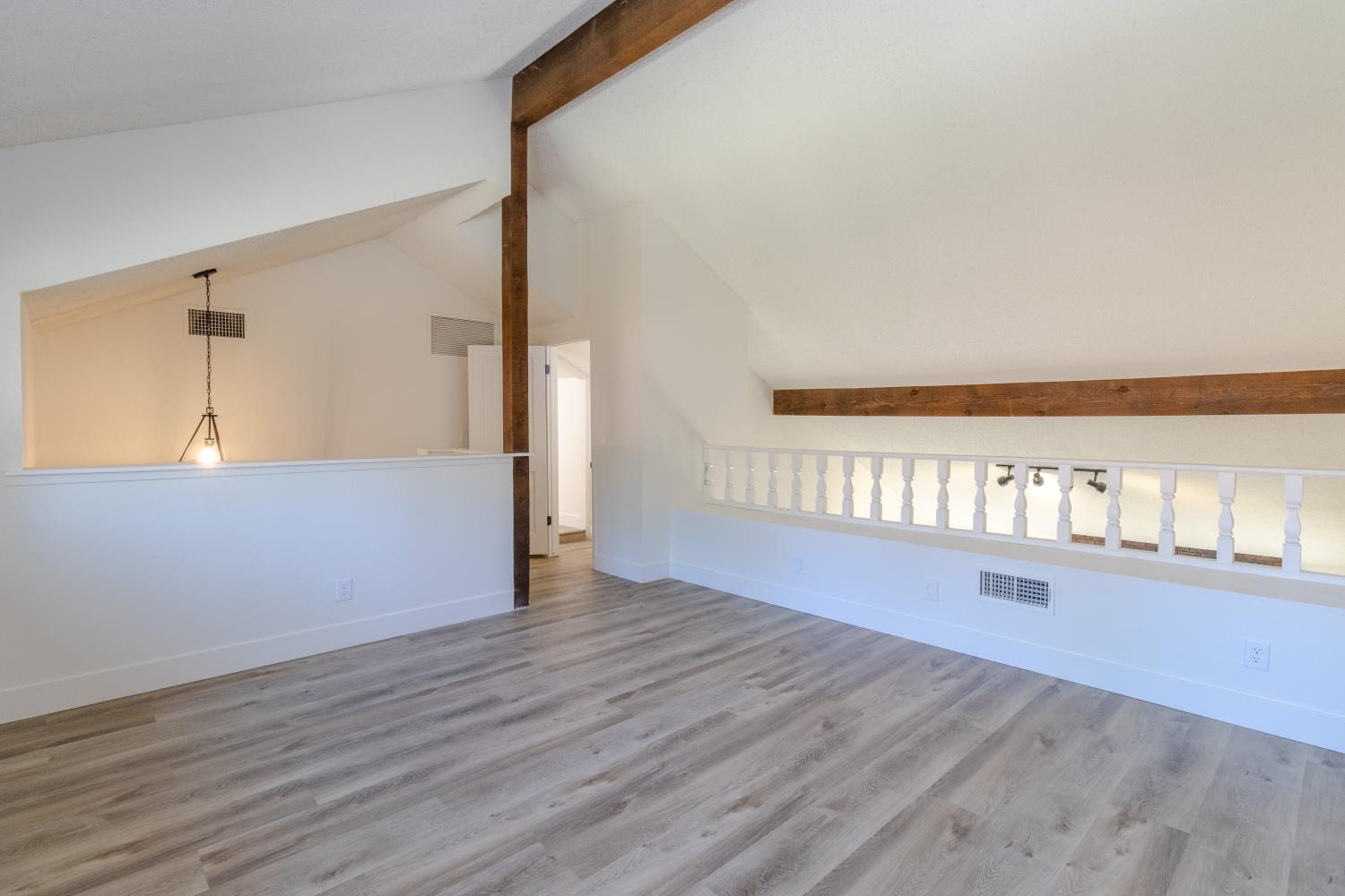2131 W Barstow Ave, Fresno, CA 93711