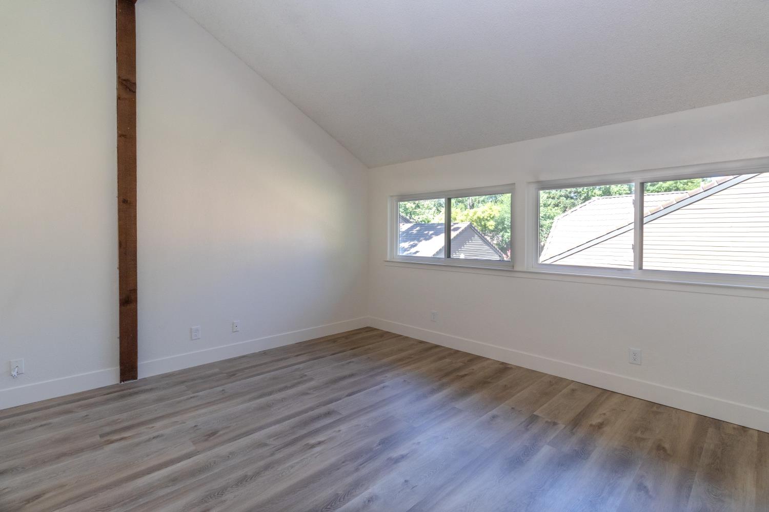 2131 W Barstow Ave, Fresno, CA 93711