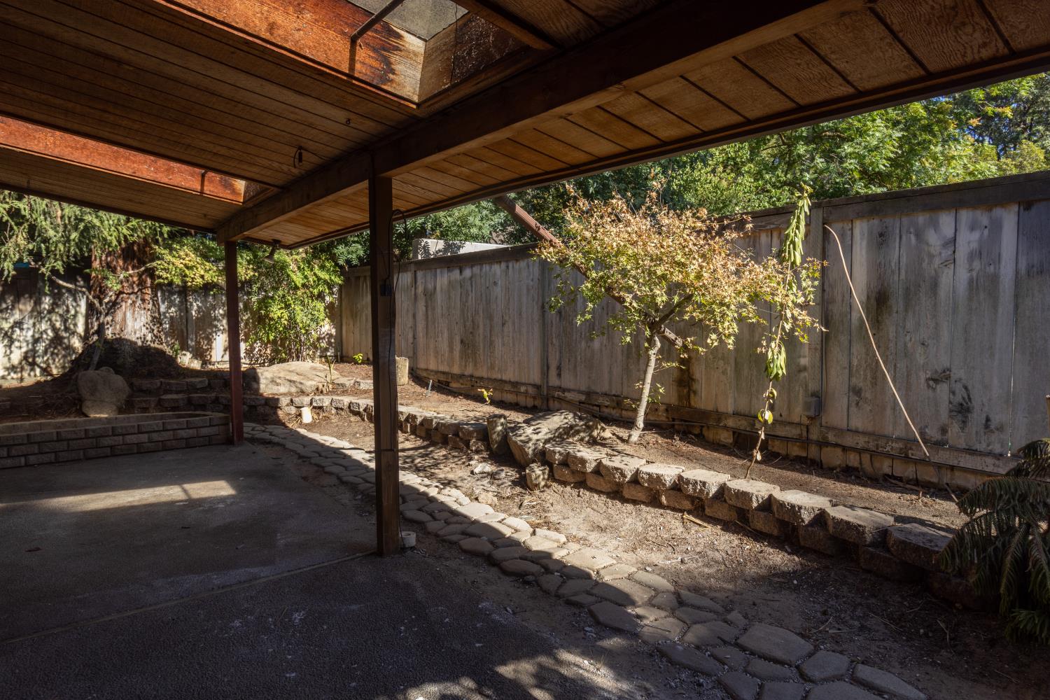 2131 W Barstow Ave, Fresno, CA 93711