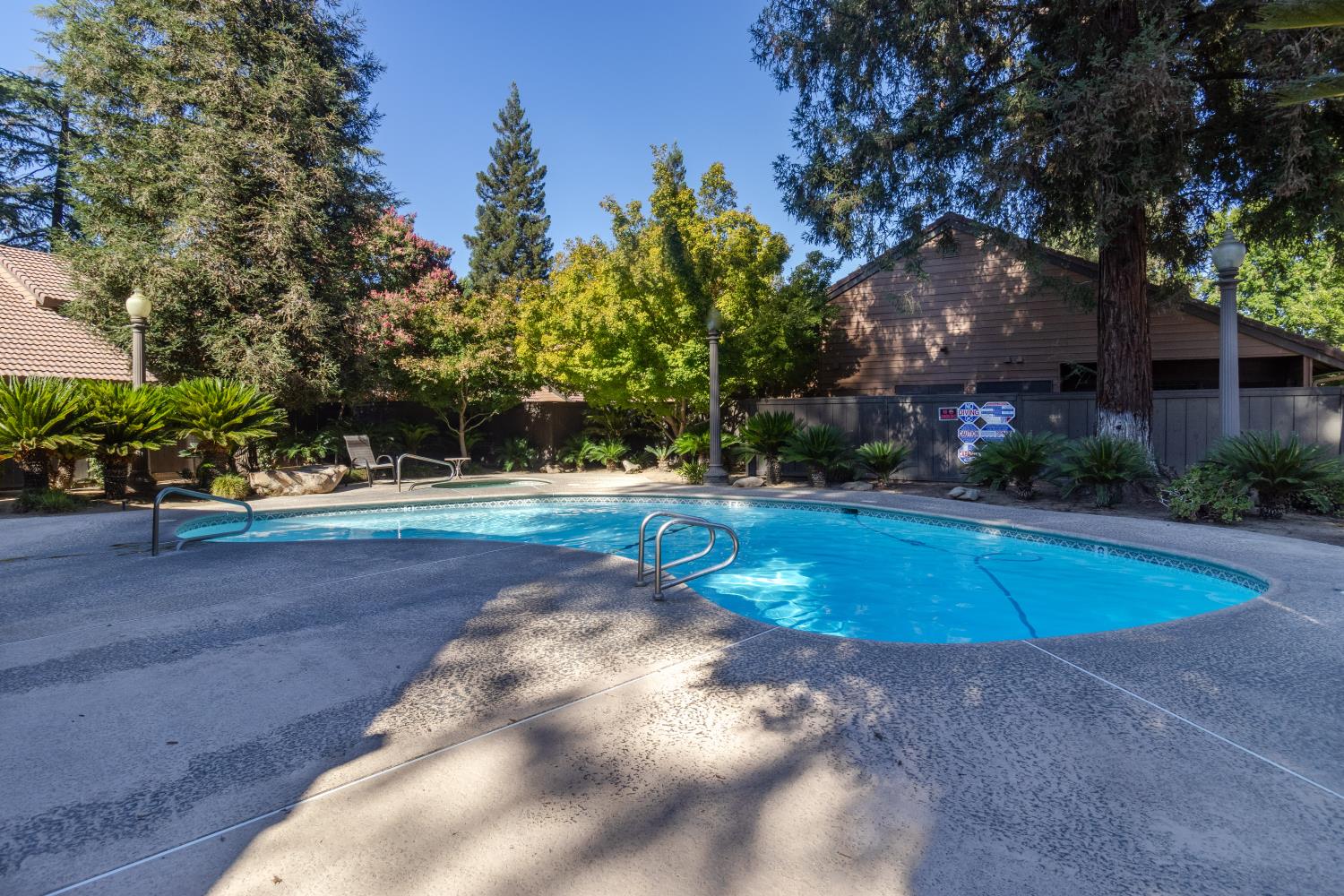 2131 W Barstow Ave, Fresno, CA 93711