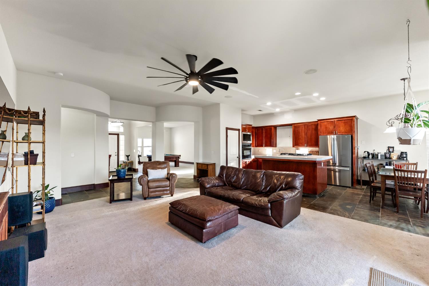 30047 Avenue 20, Madera, CA 93638