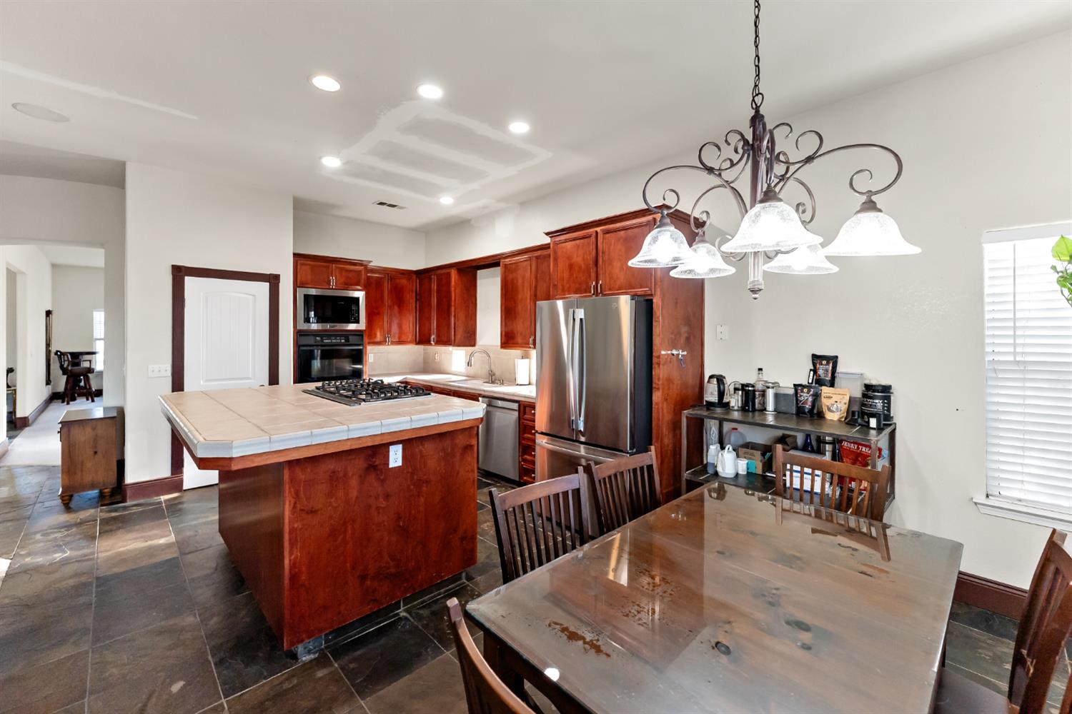 30047 Avenue 20, Madera, CA 93638