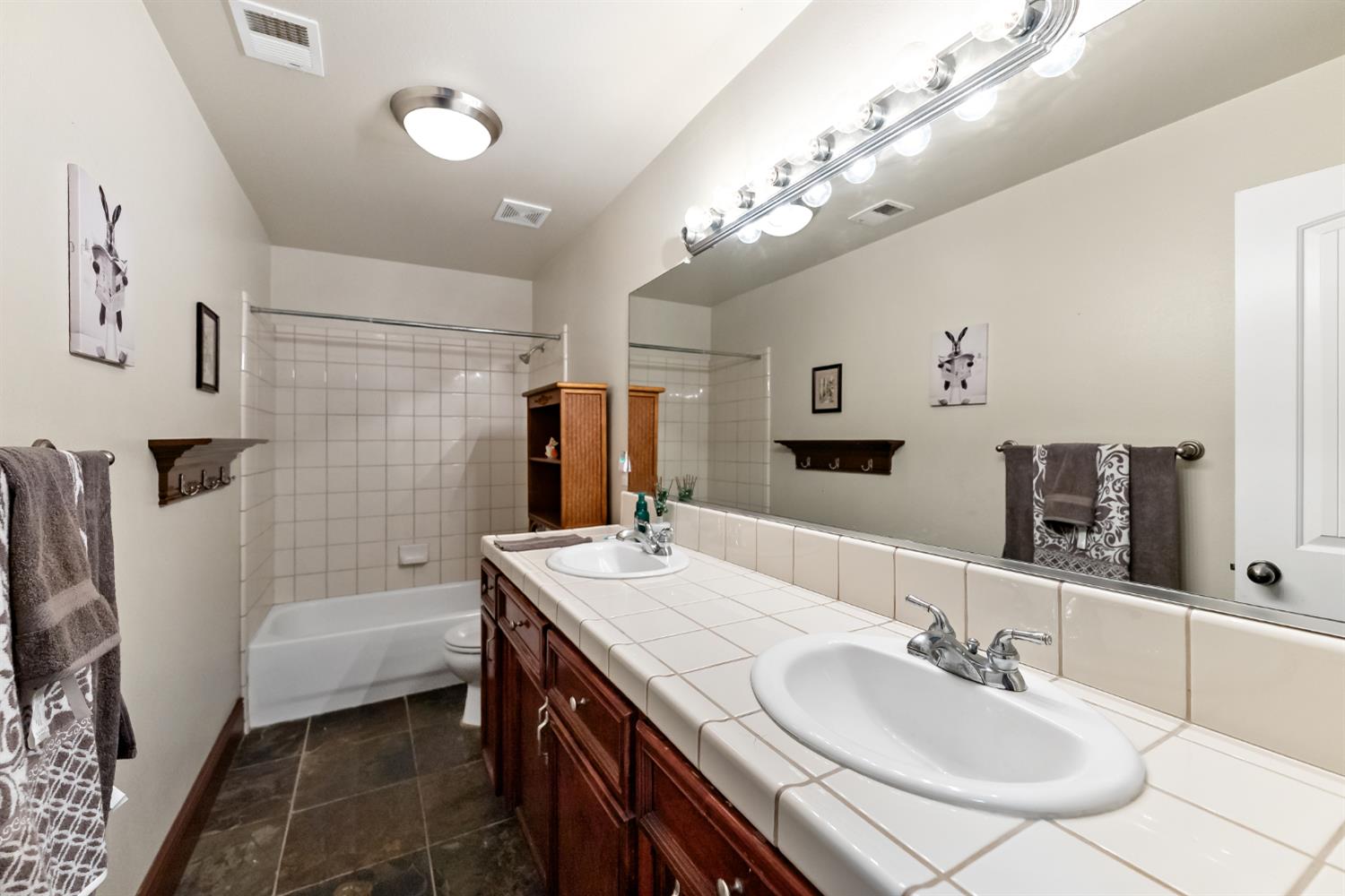 30047 Avenue 20, Madera, CA 93638