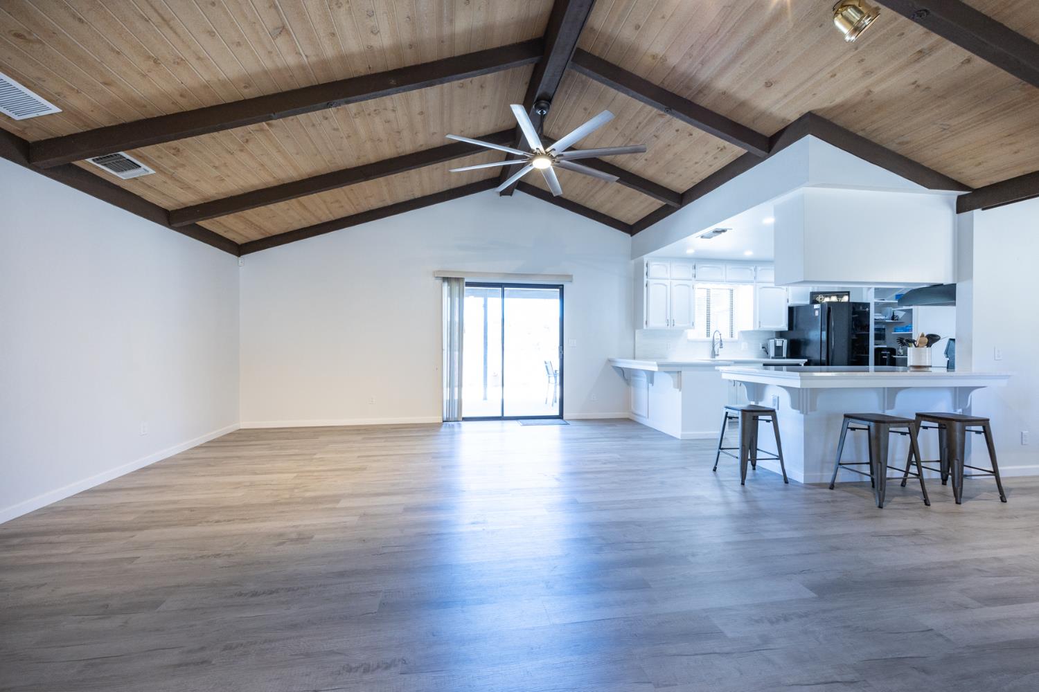 29682 Yosemite Springs Pkwy, Coarsegold, CA 93614