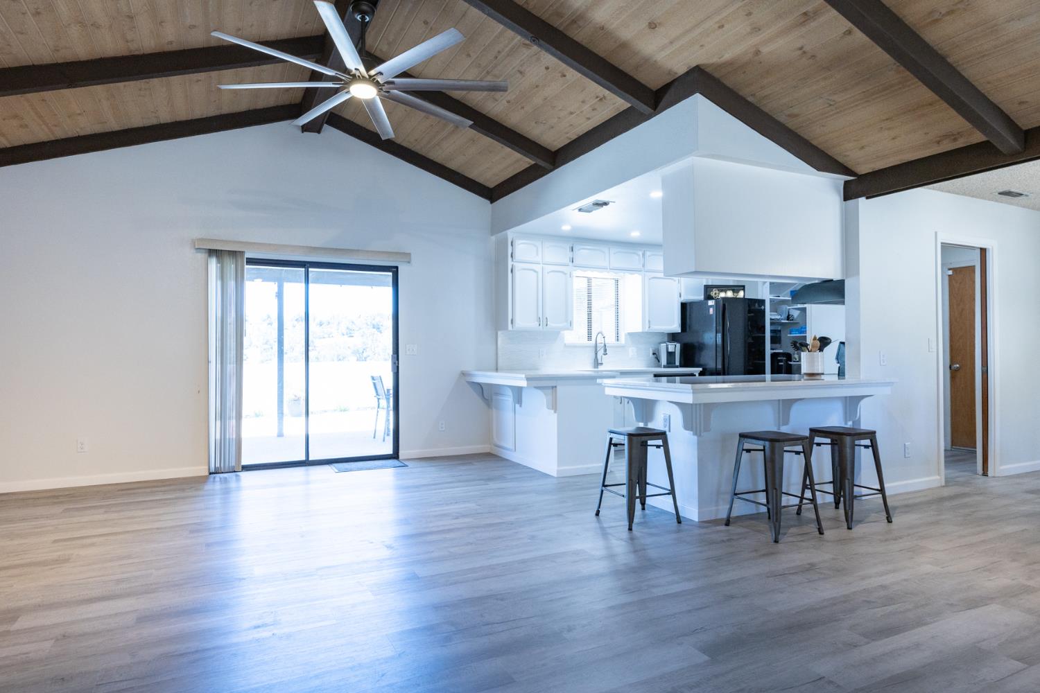 29682 Yosemite Springs Pkwy, Coarsegold, CA 93614