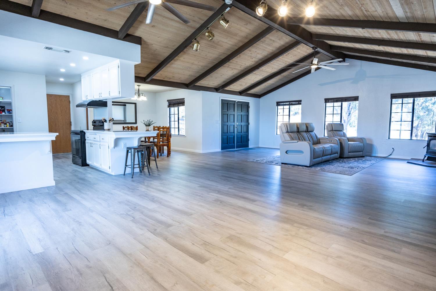 29682 Yosemite Springs Pkwy, Coarsegold, CA 93614