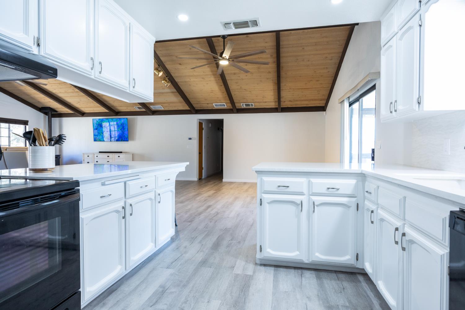 29682 Yosemite Springs Pkwy, Coarsegold, CA 93614