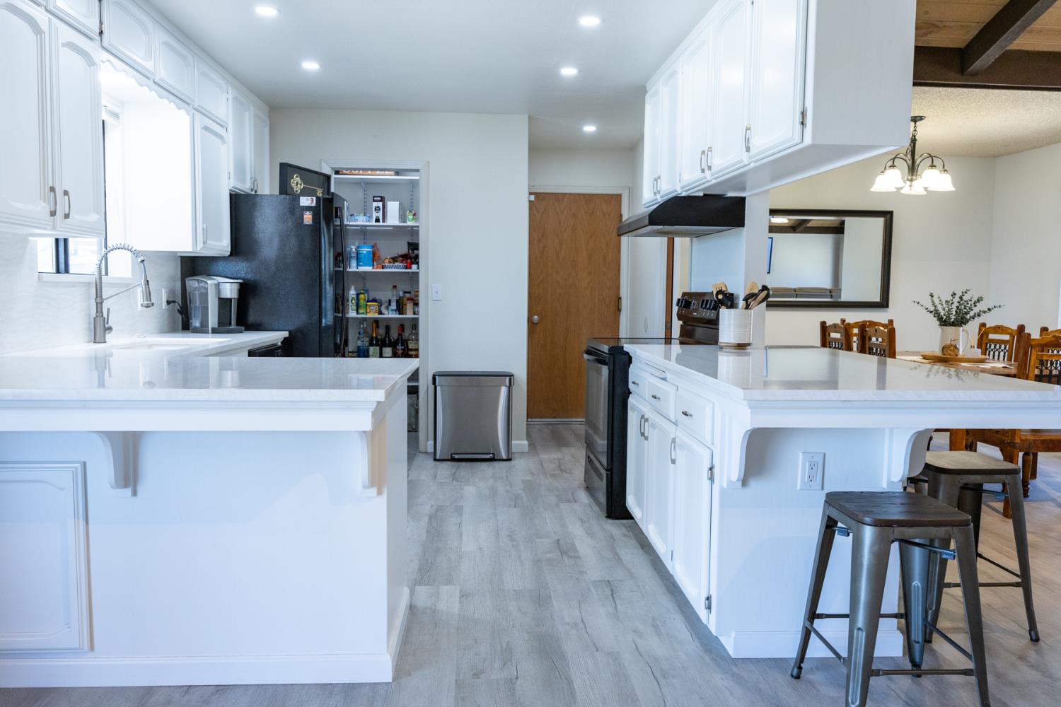 29682 Yosemite Springs Pkwy, Coarsegold, CA 93614