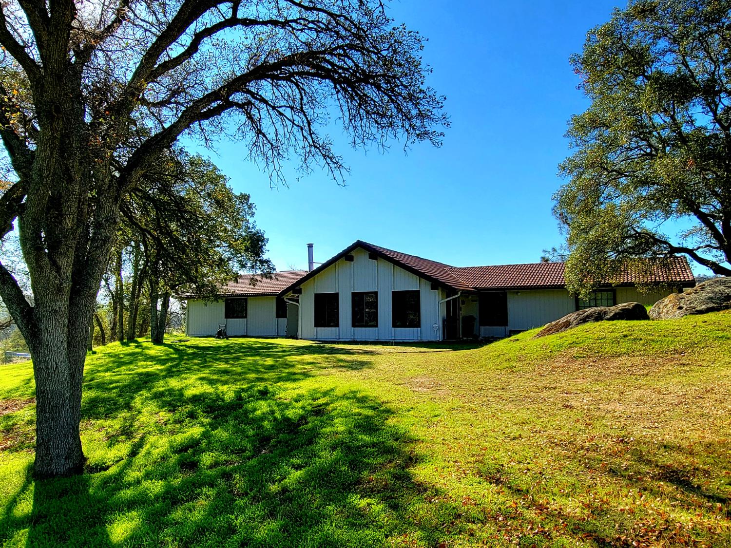 29682 Yosemite Springs Pkwy, Coarsegold, CA 93614