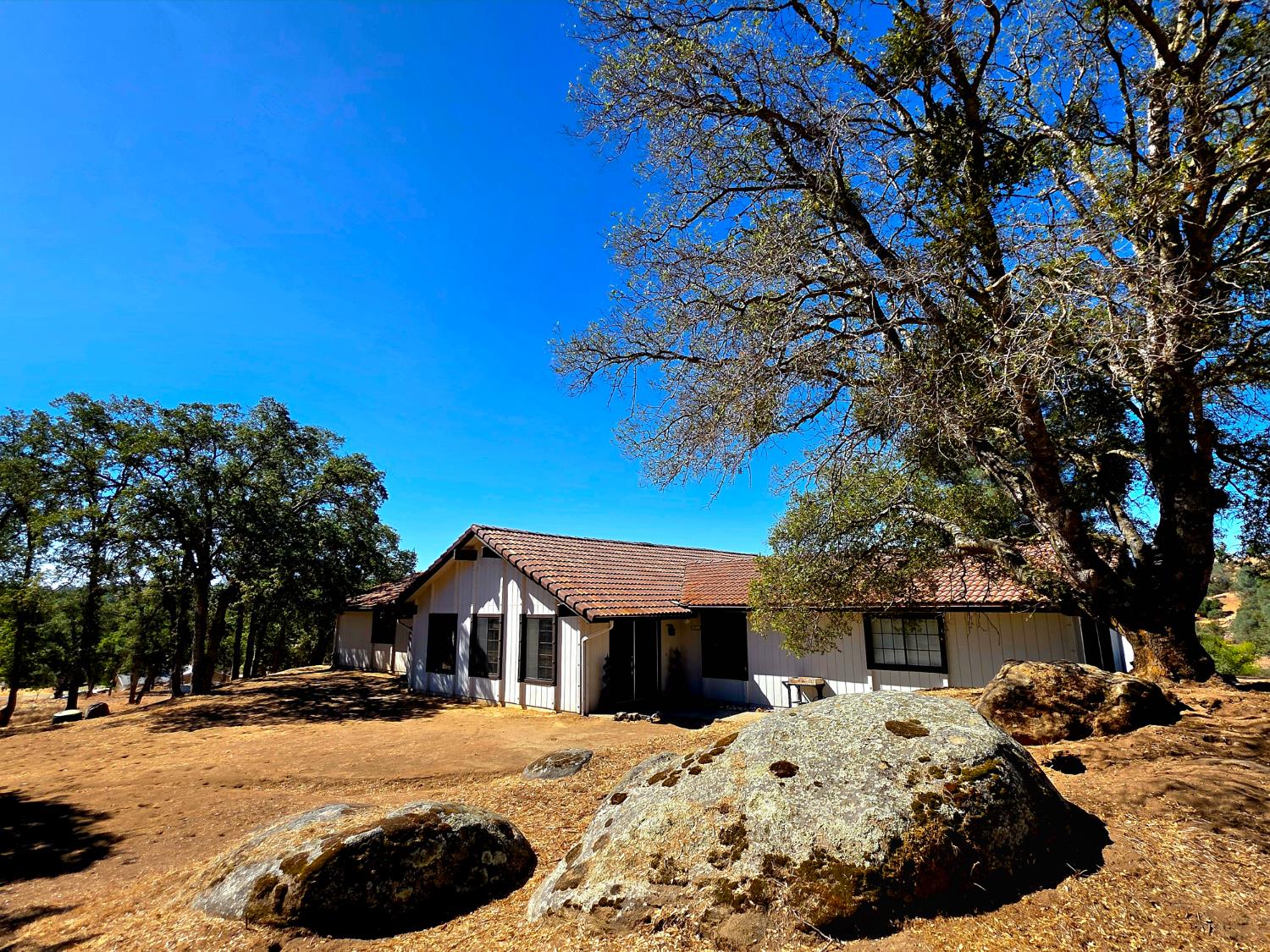 29682 Yosemite Springs Pkwy, Coarsegold, CA 93614