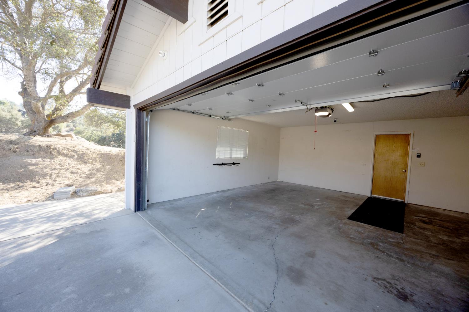 29682 Yosemite Springs Pkwy, Coarsegold, CA 93614