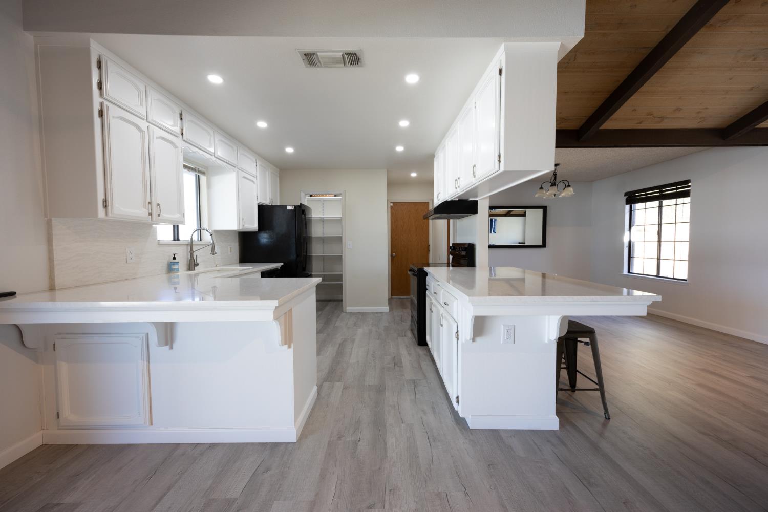 29682 Yosemite Springs Pkwy, Coarsegold, CA 93614