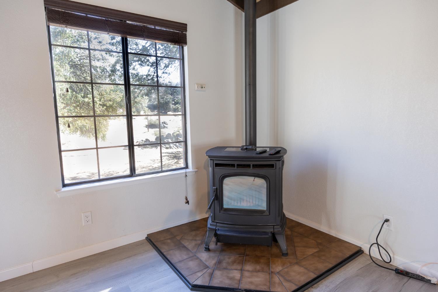 29682 Yosemite Springs Pkwy, Coarsegold, CA 93614