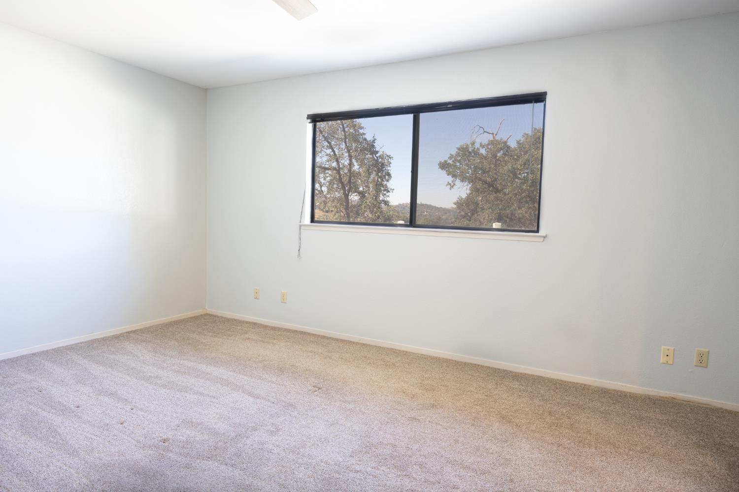 29682 Yosemite Springs Pkwy, Coarsegold, CA 93614
