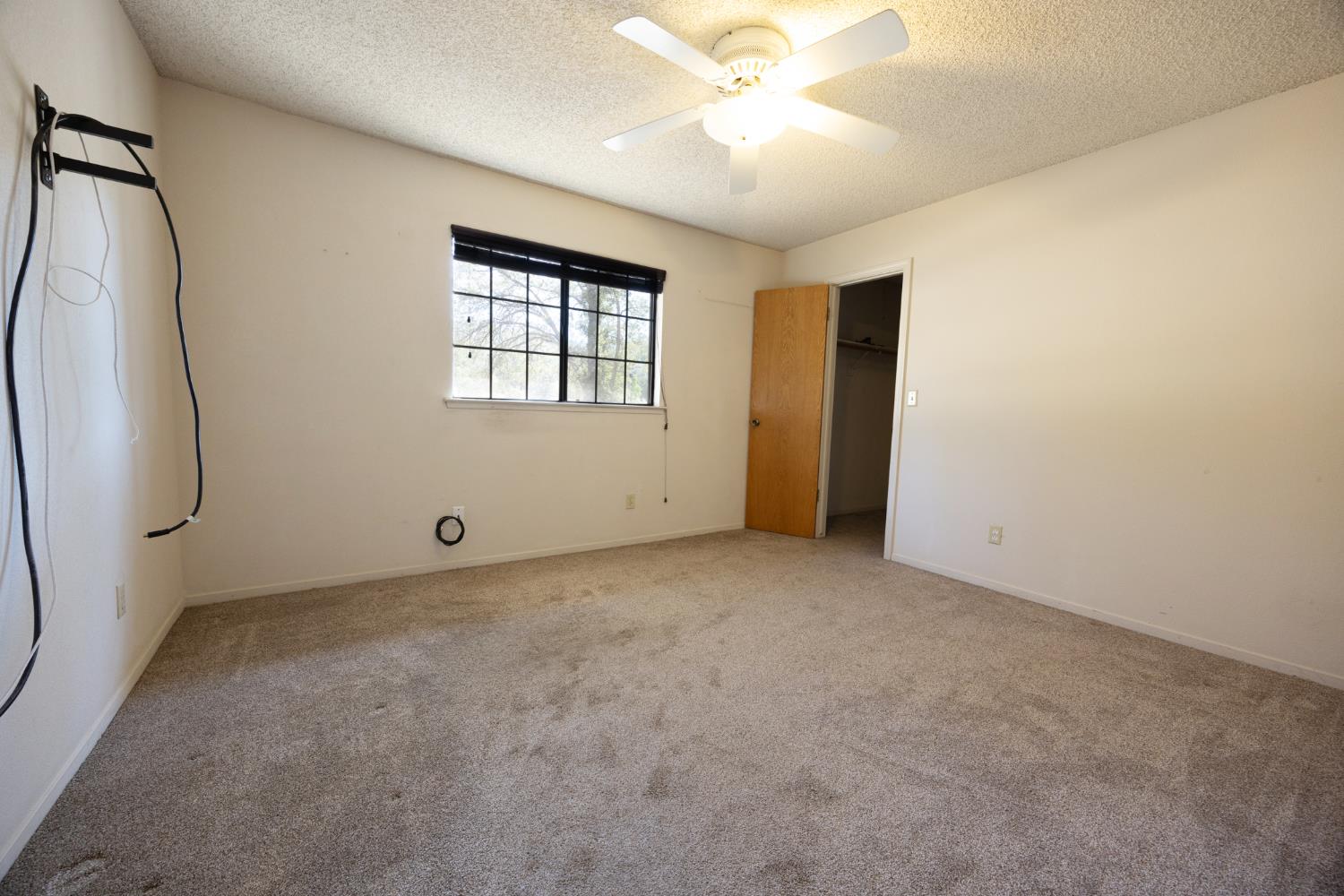 29682 Yosemite Springs Pkwy, Coarsegold, CA 93614